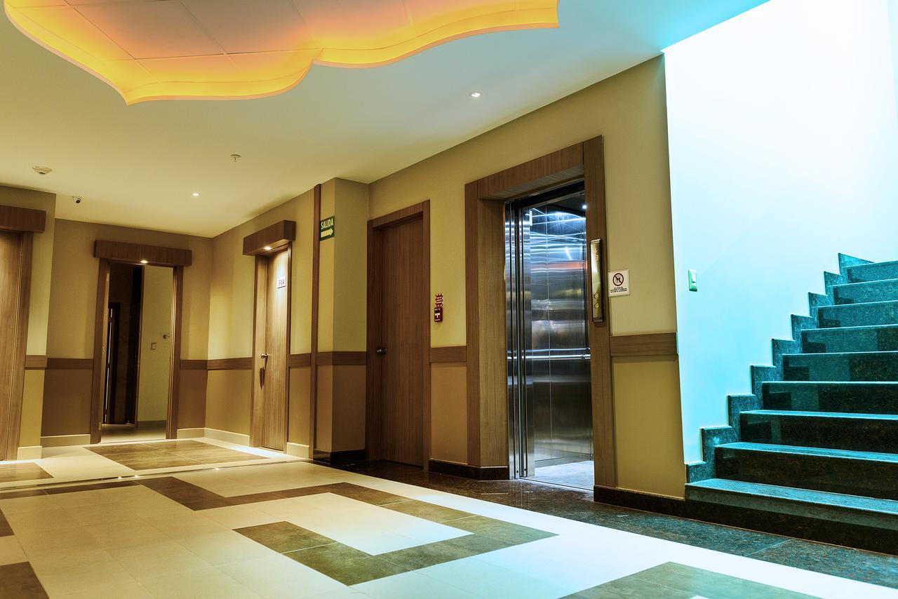 Np Hotel Y Suites Guayaquil Exterior foto