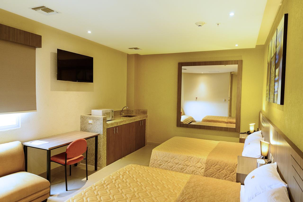 Np Hotel Y Suites Guayaquil Exterior foto